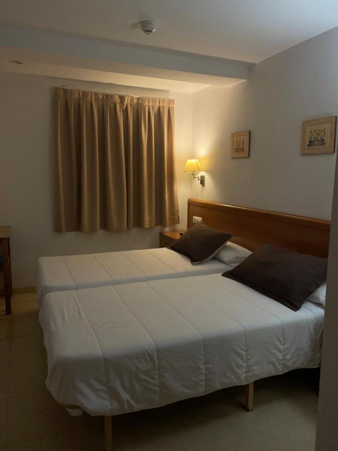 אלצ'ה Hostal Maria מראה חיצוני תמונה